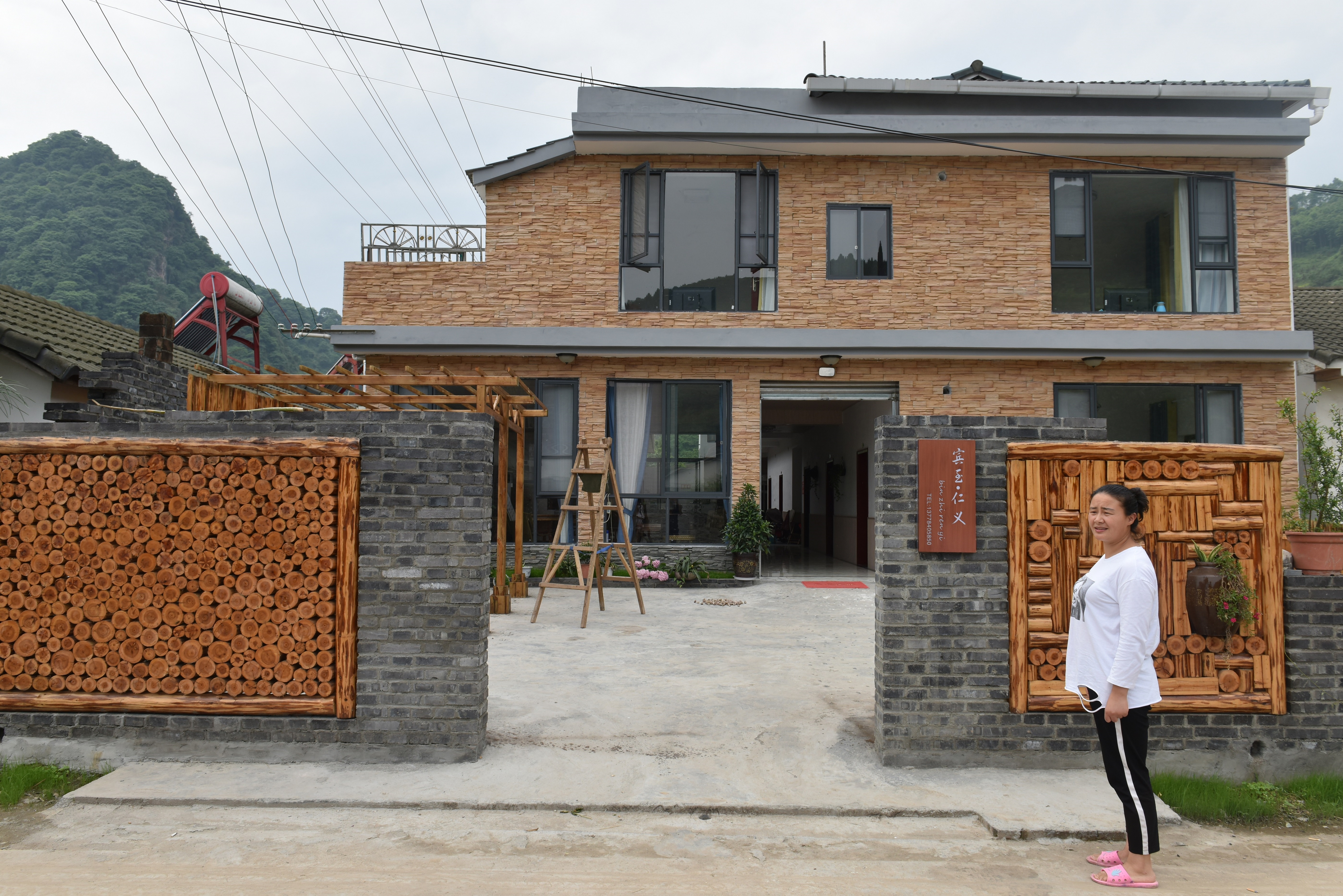 还把不能用于改造建设民宿的村民房屋